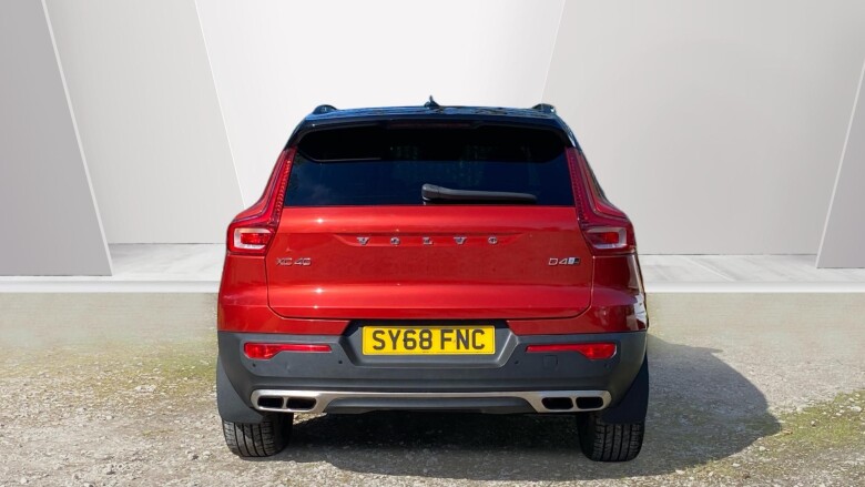 Volvo Xc40 2.0 D4 [190] R DESIGN Pro 5dr AWD Geartronic Diesel Estate